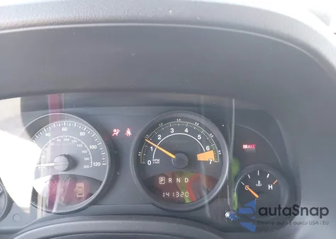 2014 Jeep Patriot Latitude z USA, uszkodzony, nr VIN 1C4NJPFB6ED522541